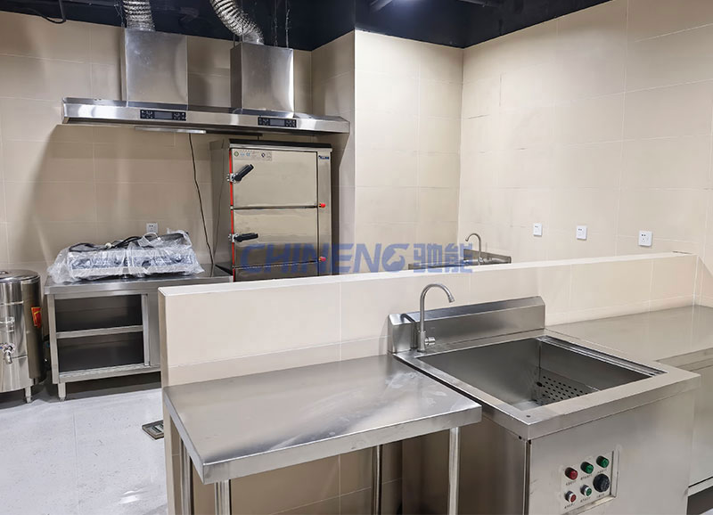 格魯國際日托食堂工作臺(tái)