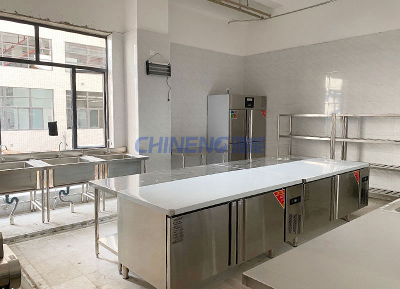 廣東賽肯戶外運動器械廚房設(shè)備